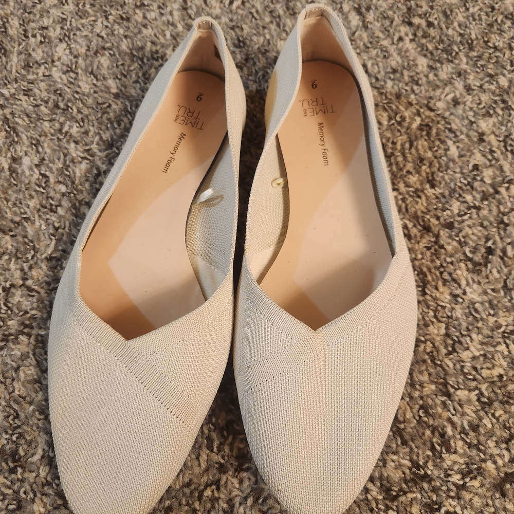 Time and Tru Women's Cream Flats